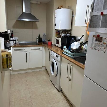 Apartment A / A 4Pax Near The Beach Малага Екстериор снимка