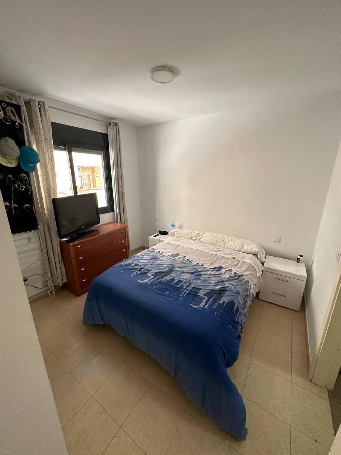 Apartment A / A 4Pax Near The Beach Малага Екстериор снимка